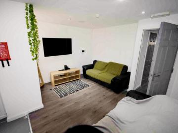 Kensington L7 Liverpool, Kensington Liverpool, L7, North East Wales, Midlands