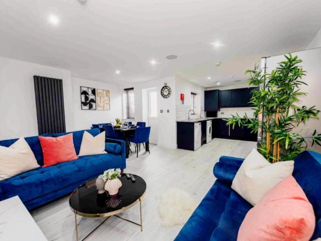 6 Beds 0 Baths