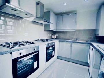 6 Beds 6 Baths