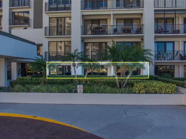 6 Belleview Blvd, Unit 105, Belleair, FL 33756 | MLS #TB8333