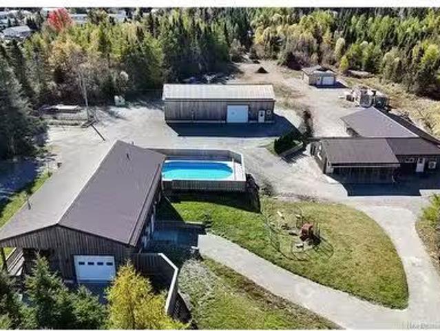 6 Ben Lomond Dr, Willow Grove, NB, E2S 1E8 Luxury House for.
