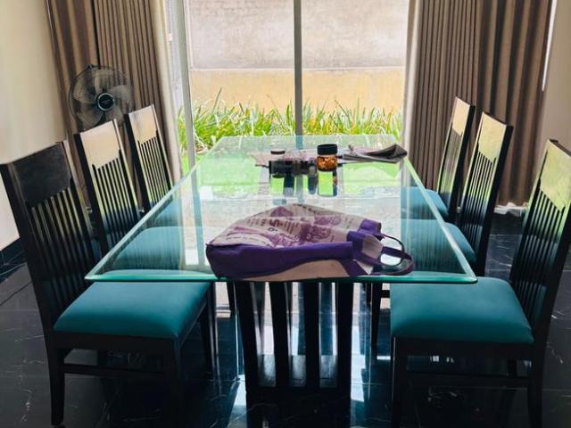 6 BHK Villa in Thaltej for resale Ahmedabad. The reference number is 20598015