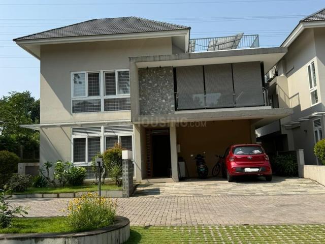6 BHK Villa in Aluva for resale Kochi. The reference number is 19374784