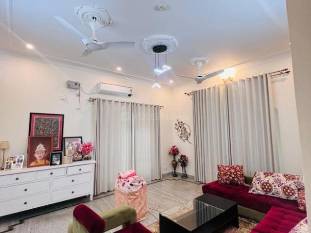 6 BHK Villa in Ballupur for rent Dehradun. The reference number is 19201045