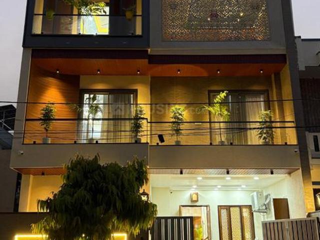6 BHK Villa in Heerapura for resale Jaipur. The reference number is 21350792