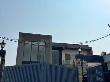 6 BHK Villa in Juanapur for resale New Delhi. The reference number is 20435768