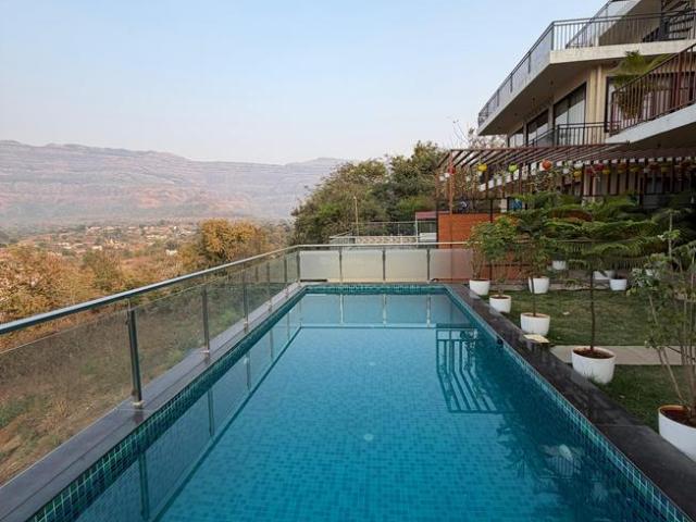 6 BHK Villa in Karjat for resale Thane. The reference number is 19789682