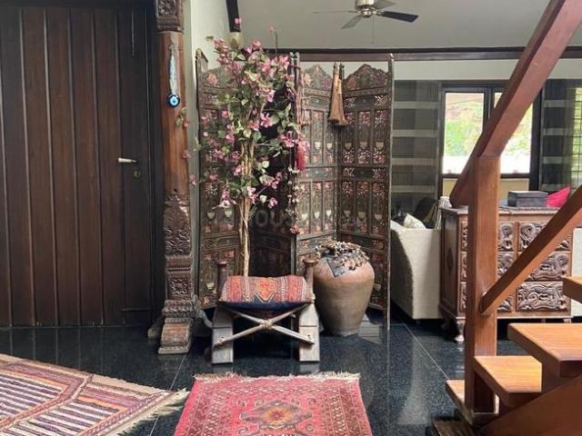 6 BHK Villa in Munnekollal for resale Bengaluru. The reference number is 21152259