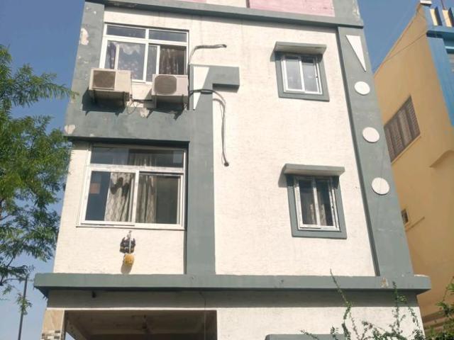6 BHK Villa in Pragathi Nagar for resale Hyderabad. The reference number is 19883423