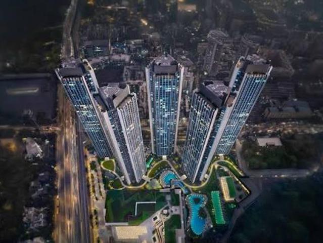 6 BHK Apartment in Borivali East for resale Mumbai. The reference number is 21178656