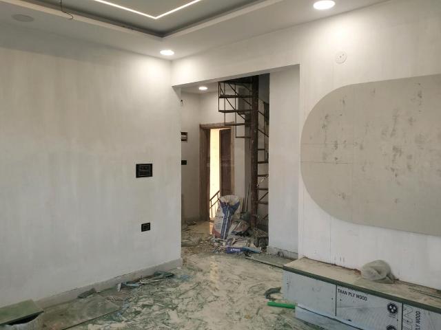 6 BHK Apartment in KG III for resale New Delhi. The reference number is 21339591