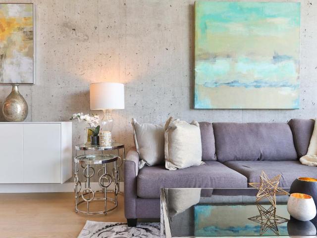 6 BHK Apartment in Juhu for resale Mumbai. The reference number is 16896165