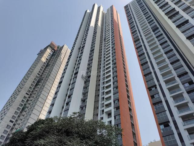 6 BHK Apartment in Mulund West for resale Mumbai. The reference number is 20426492