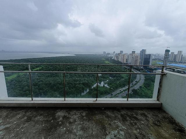 6 BHK Apartment in Nerul for resale Navi Mumbai. The reference number is 21081403