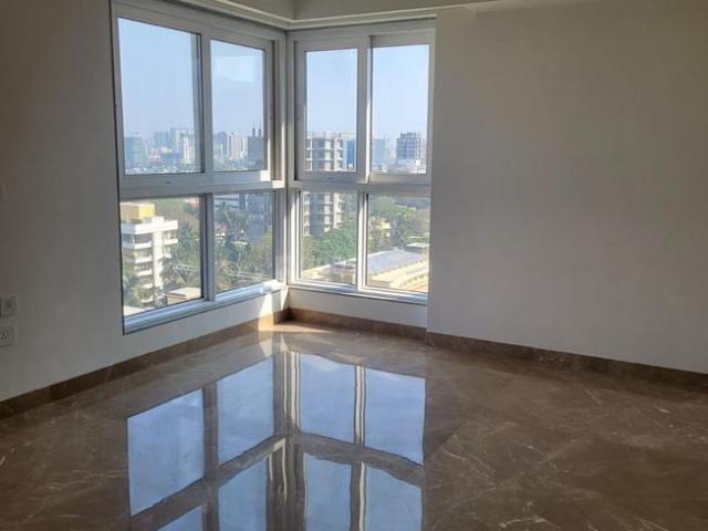 6 BHK Apartment in Santacruz West for rent Mumbai. The reference number is 20751290