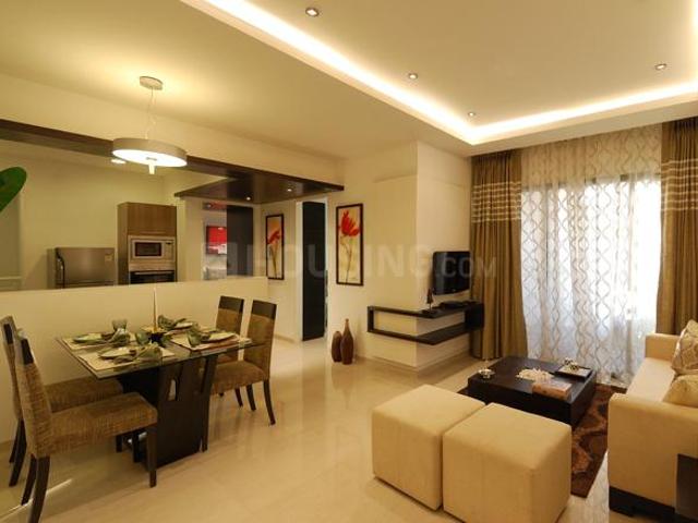 6 BHK Apartment in Santacruz West for resale Mumbai. The reference number is 20456310