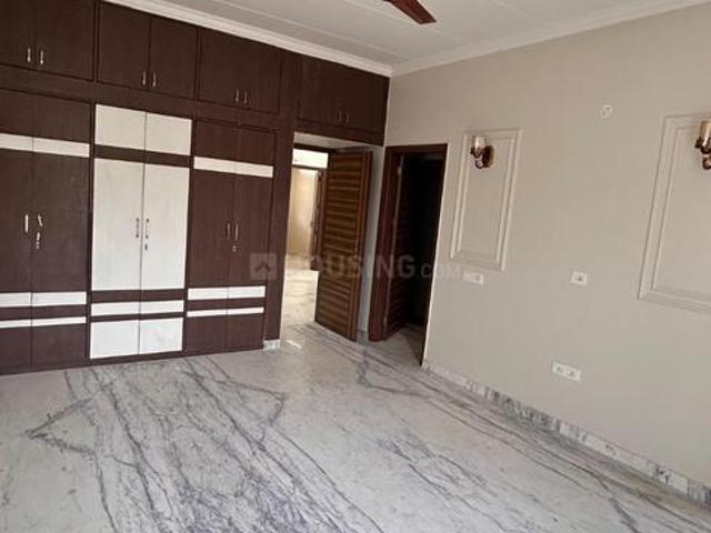 6 BHK Apartment in Sector 51 for resale Chandigarh. The reference number is 20727677