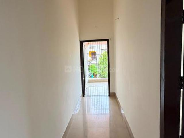 6 BHK Apartment in Six Mile for rent Guwahati. The reference number is 20981816
