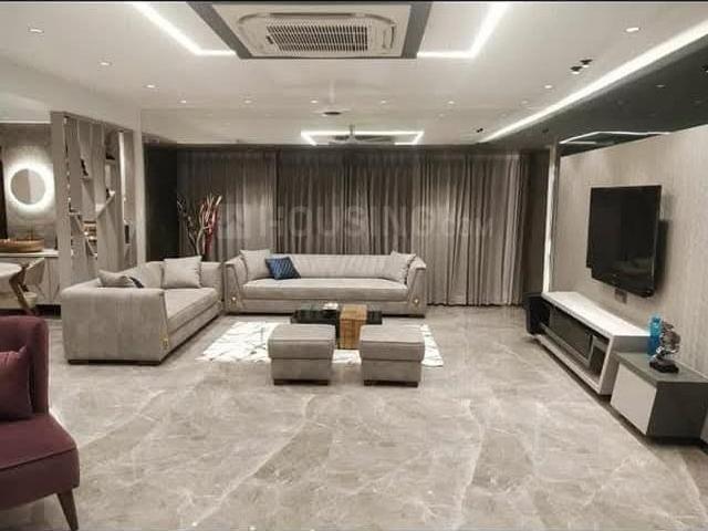6 BHK Apartment in Bhimrad for resale Surat. The reference number is 18798389