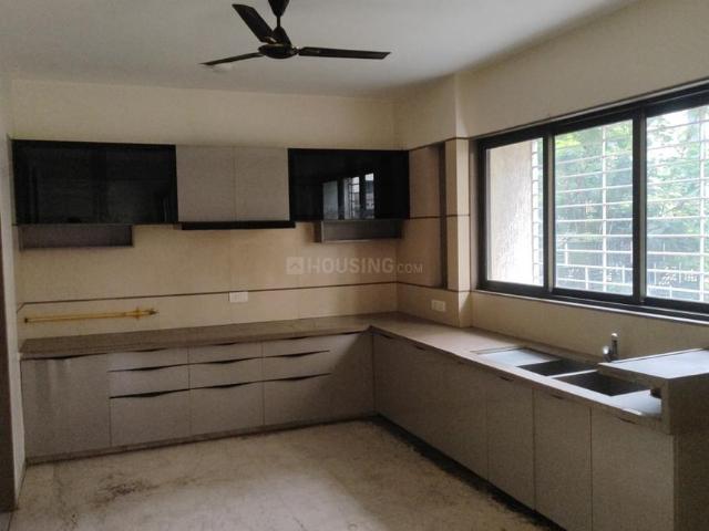 6 BHK Duplex in Bharthana for rent Surat. The reference number is 17667650