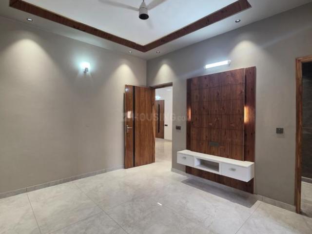6 BHK Duplex in Kharar for resale Mohali. The reference number is 21003265