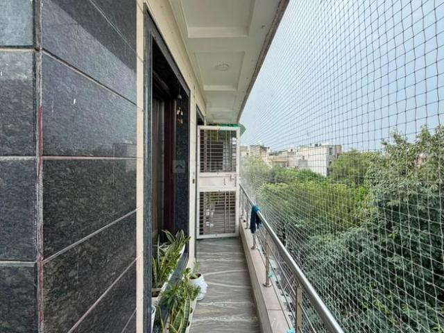 6 BHK Duplex in Janakpuri for resale New Delhi. The reference number is 20897209