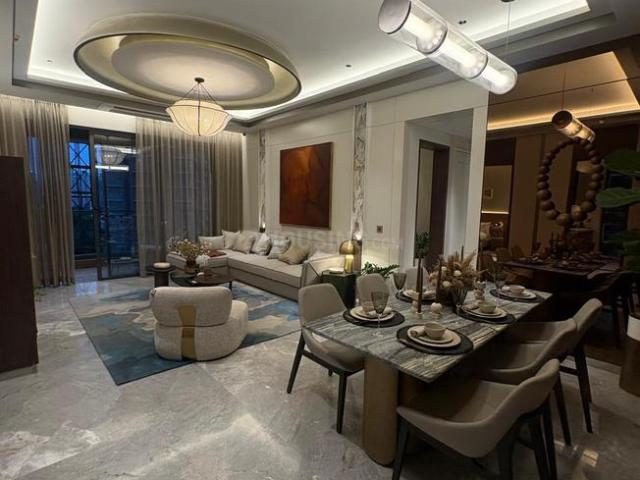 6 BHK Duplex in Matunga East for resale Mumbai. The reference number is 21036039