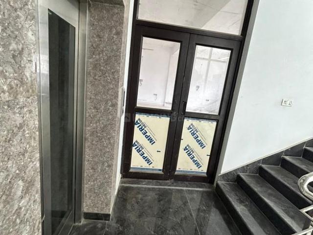 6 BHK Independent Builder Floor in Bangla Bazar for rent Lucknow. The reference number is 15371904