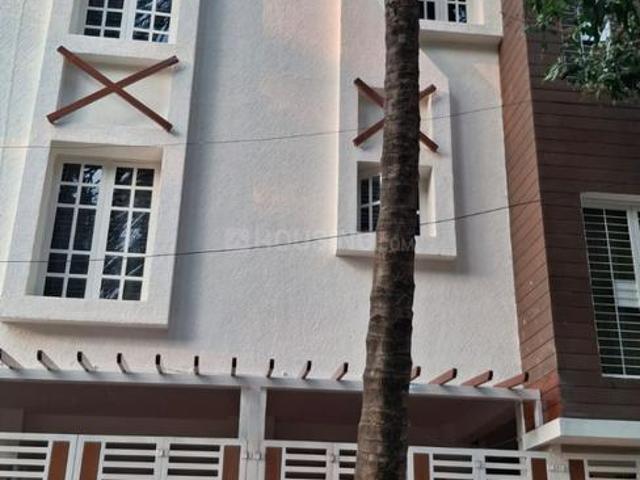 6 BHK Independent Builder Floor in Basaveshwara Nagar for resale Bengaluru. The reference number is 19715376