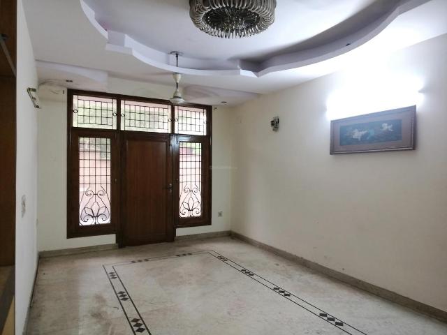 6 BHK Independent Builder Floor in Surya Nagar for resale Ghaziabad. The reference number is 7185177