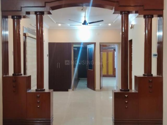 6 BHK Independent Builder Floor in Vadapalani for resale Chennai. The reference number is 21350306