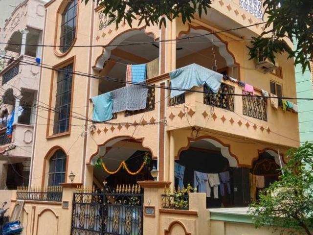 6 BHK Independent House in Tarnaka for resale Secunderabad. The reference number is 19978183