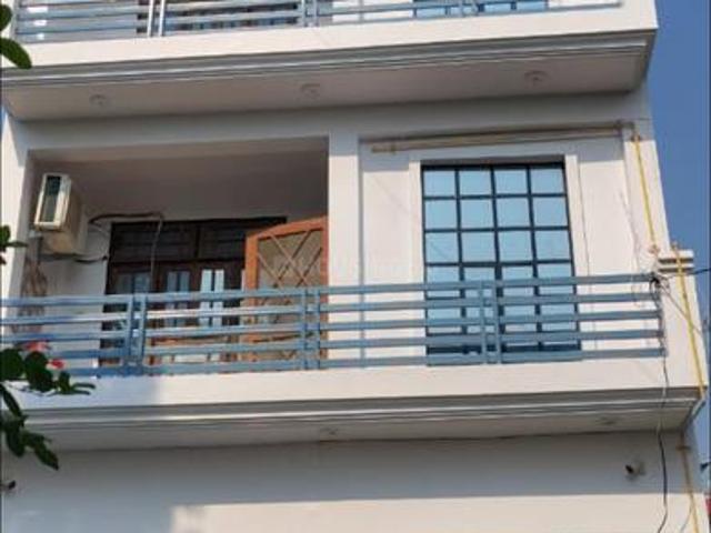 6 BHK Independent House in Transport Nagar for resale Lucknow. The reference number is 20029819