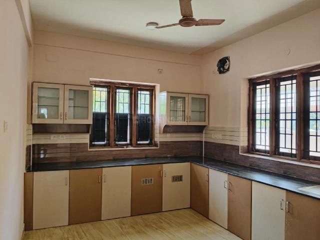 6 BHK Independent House in Uthandi for resale Chennai. The reference number is 21034525