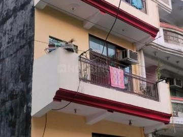 6 BHK Independent House in Vasundhara for resale Ghaziabad. The reference number is 19877256
