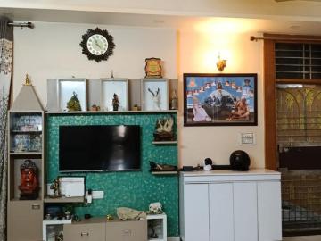 6 BHK Independent House in Vasundhara for resale Ghaziabad. The reference number is 20138393