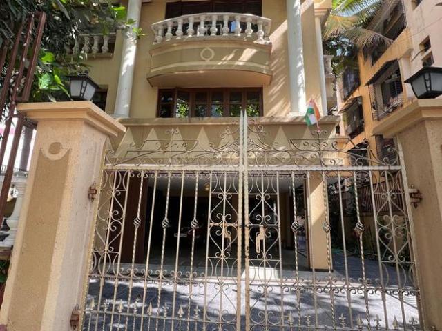 6 BHK Independent House in Vashi for resale Navi Mumbai. The reference number is 21004906