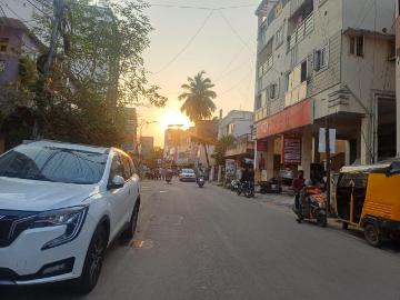 6 BHK Independent House in Virugambakkam for resale Chennai. The reference number is 20100045