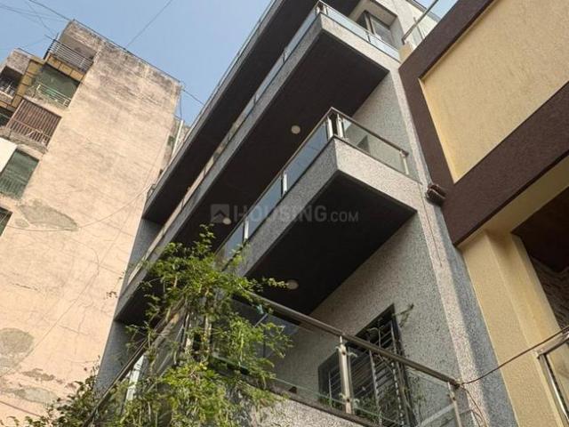 6 BHK Independent House in Adajan for resale Surat. The reference number is 20421866