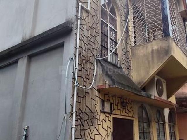 6 BHK Independent House in Airport Gate no. 1 for resale Kolkata. The reference number is 20923826