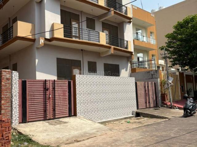 6 BHK Independent House in Aliganj for resale Lucknow. The reference number is 19884898