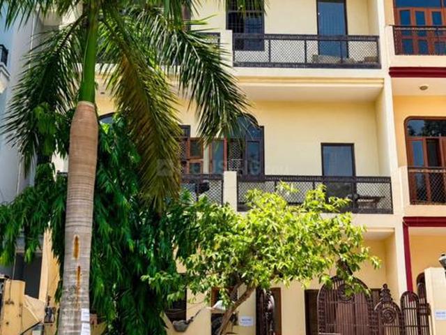6 BHK Independent House in Alpha I for resale Greater Noida. The reference number is 20814883