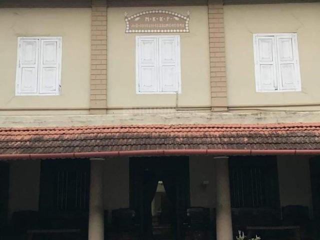 6 BHK Independent House in Aluva for resale Kochi. The reference number is 19867674