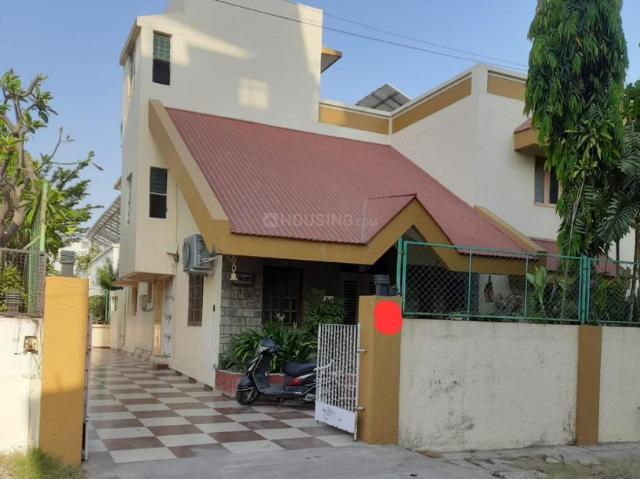 6 BHK Independent House in Ambawadi for resale Ahmedabad. The reference number is 20246416