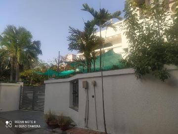 6 BHK Independent House in Ambawadi for resale Ahmedabad. The reference number is 20206583