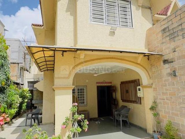 6 BHK Independent House in Ambli for resale Ahmedabad. The reference number is 21191887