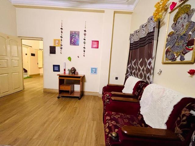6 BHK Independent House in Baguiati for resale Kolkata. The reference number is 20551160