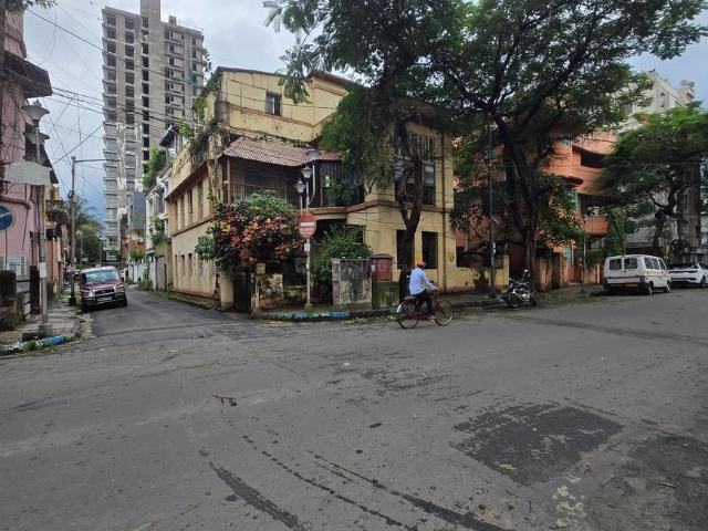 6 BHK Independent House in Ballygunge for resale Kolkata. The reference number is 21022151