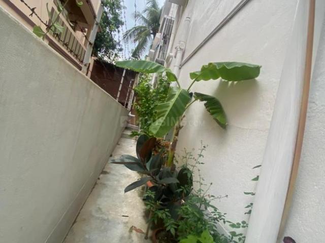 6 BHK Independent House in Behala for resale Kolkata. The reference number is 20714965