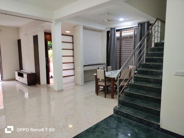 6 BHK Independent House in Bodakdev for rent Ahmedabad. The reference number is 20623796